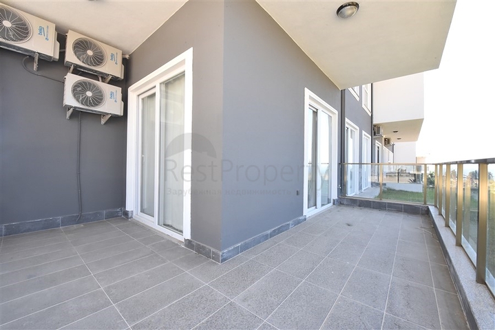 2+1 Wohnung mit Möbeln und Geräten in einem neuen Komplex im Stadtteil Injecum 