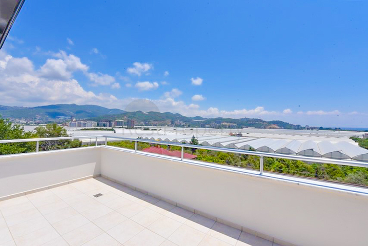 Großes 4+1 Penthouse von 165 m2