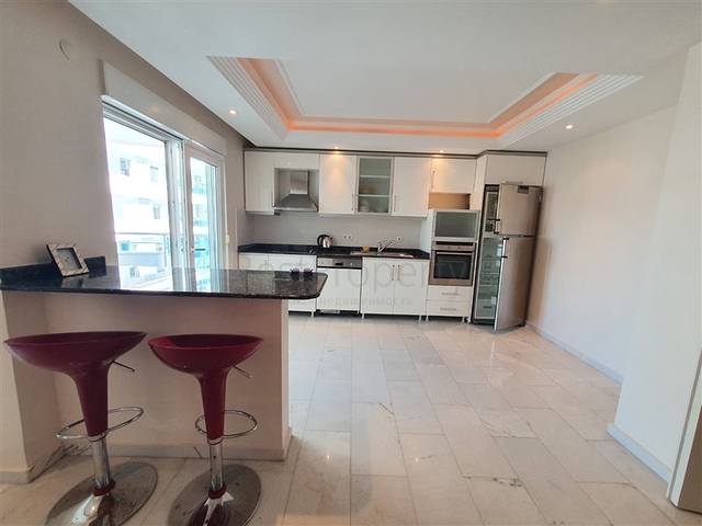 2+1 Wohnung an der ersten Küste in Tosmur