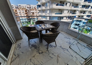 2+1 Wohnung an der ersten Küste in Tosmur