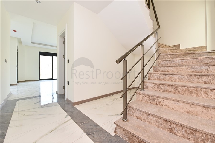 3+1 Villa in der grünen Gegend von Kargicak