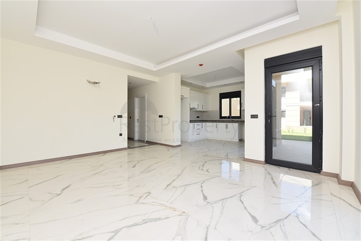 3+1 Villa in der grünen Gegend von Kargicak