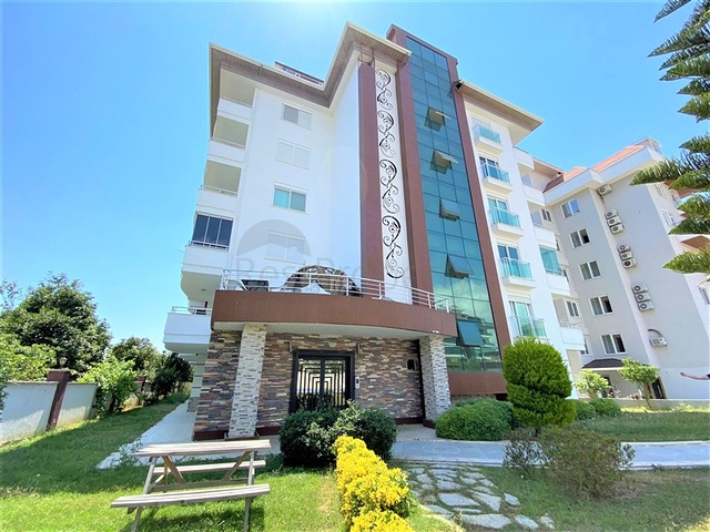 Geräumige Wohnung in unmittelbarer Nähe zum Meer in einer gemütlichen Gegend von Kestel