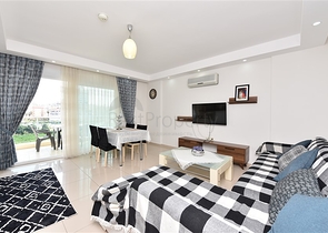 Geräumige Wohnung in unmittelbarer Nähe zum Meer in einer gemütlichen Gegend von Kestel