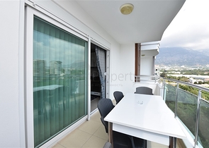 Geräumige Wohnung in unmittelbarer Nähe zum Meer in einer gemütlichen Gegend von Kestel