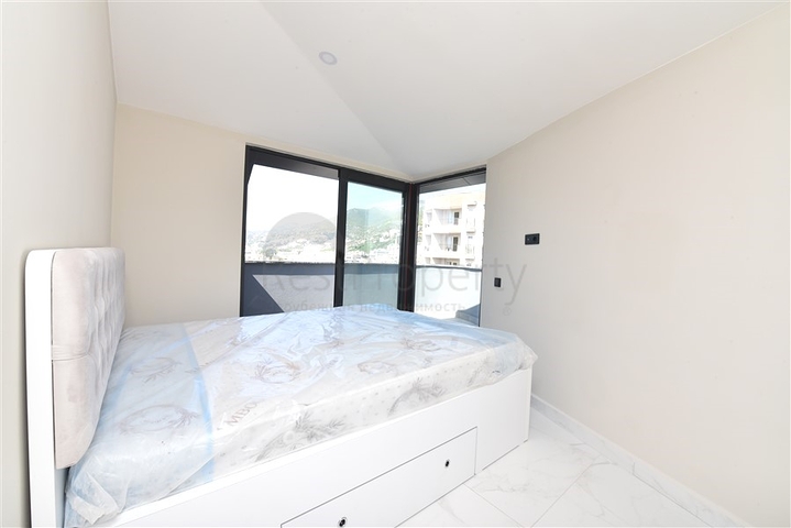 Schickes Penthouse mit 2+1 Grundriss auf Cleopatra