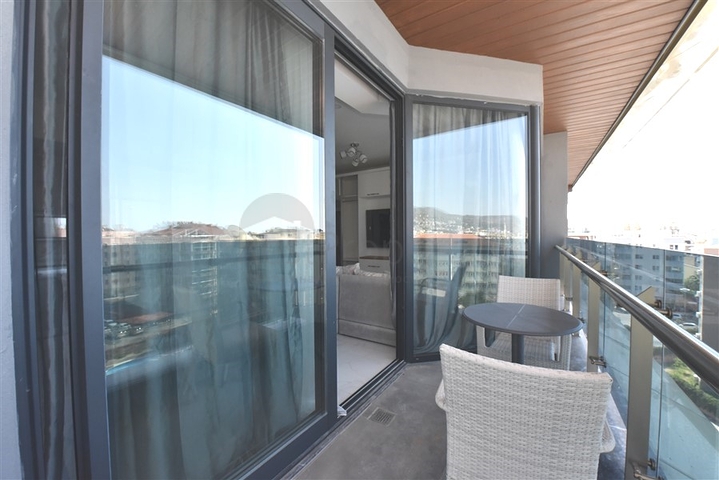 Schickes Penthouse mit 2+1 Grundriss auf Cleopatra