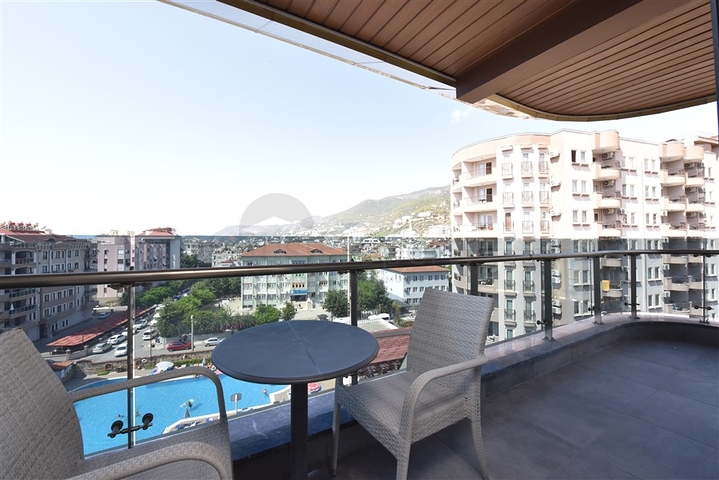 Schickes Penthouse mit 2+1 Grundriss auf Cleopatra