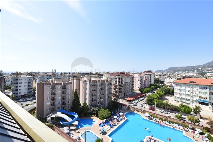 Schickes Penthouse mit 2+1 Grundriss auf Cleopatra