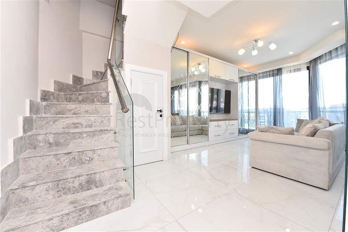 Schickes Penthouse mit 2+1 Grundriss auf Cleopatra