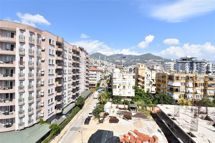 Schickes Penthouse mit 2+1 Grundriss auf Cleopatra