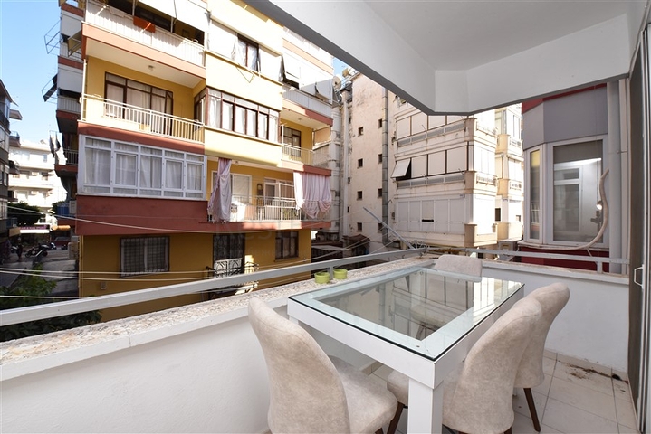 Apartment 2+1 im Zentrum von Alanya, 50m vom Meer entfernt, um die türkische Staatsbürgerschaft zu erhalten Apartment 2+1 im Zentrum von Alanya, 50m vom Meer entfernt, um die türkische Staatsbürgerschaft zu erhalten