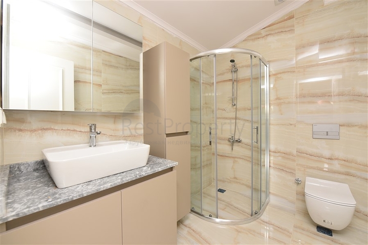 Geräumiges Penthouse mit fünf Schlafzimmern