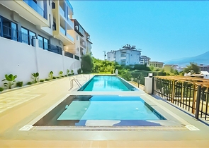 1+1 Wohnung in einem schicken Komplex im Stadtteil Oba