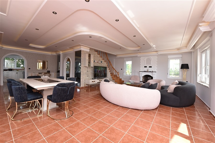 Villa mit Meerblick in Kargicak