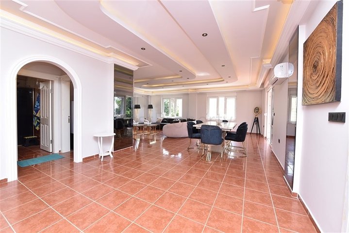 Villa mit Meerblick in Kargicak