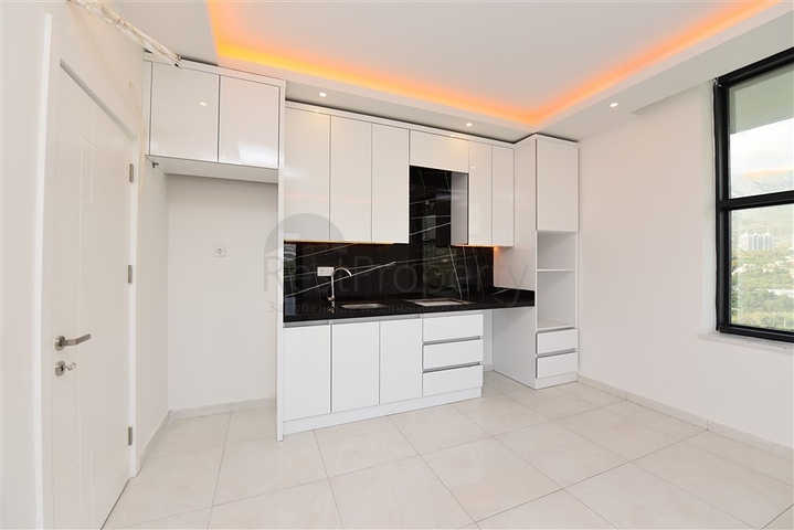 2+1 Apartment in einer Luxuswohnanlage in Mahmutlar