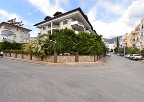 3+1 Wohnung mit separater Küche im Zentrum von Alanya