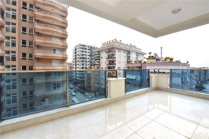 Dreizimmerwohnung in einer Premium-Wohnanlage im Stadtteil Mahmutlar