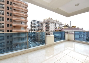 Dreizimmerwohnung in einer Premium-Wohnanlage im Stadtteil Mahmutlar