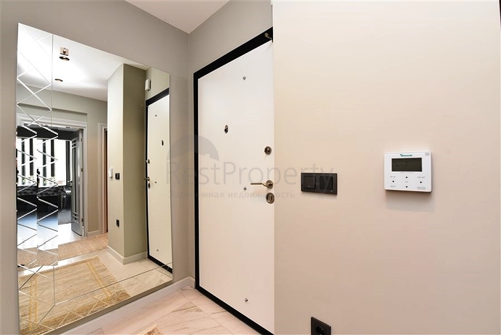 Penthouse zum Verkauf 3+1 auf einer Festung in Alanya