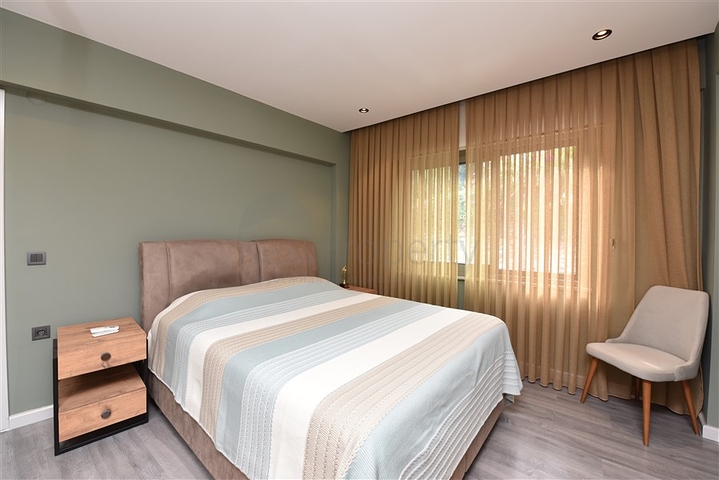 Penthouse zum Verkauf 3+1 auf einer Festung in Alanya