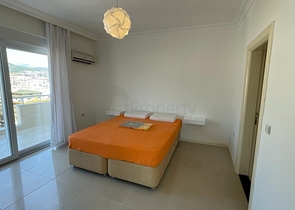 Geräumiges Penthouse im Stadtteil Mahmutlar 