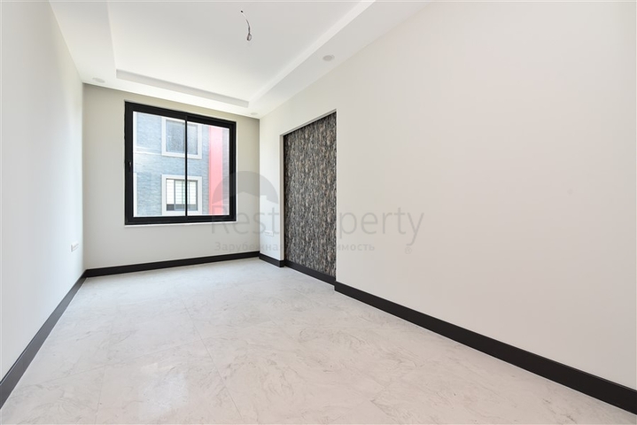 Bürofläche in einem modernen Komplex Bürofläche in einem modernen Komplex