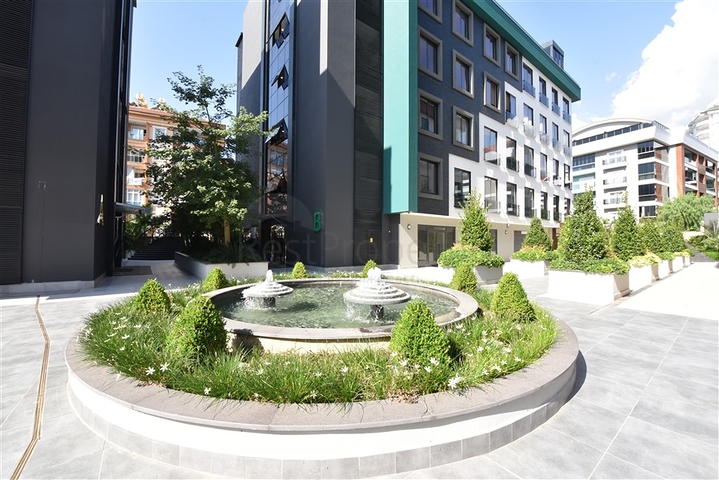 Bürofläche in einem modernen Komplex Bürofläche in einem modernen Komplex