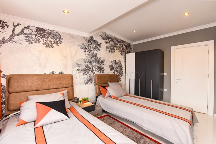 Möbliertes Penthouse im europäischen Bezirk Oba