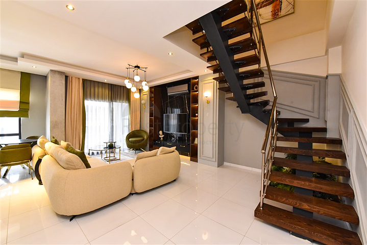 Möbliertes Penthouse im europäischen Bezirk Oba