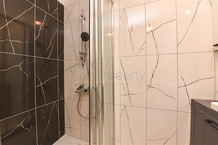 Möbliertes Penthouse im europäischen Bezirk Oba