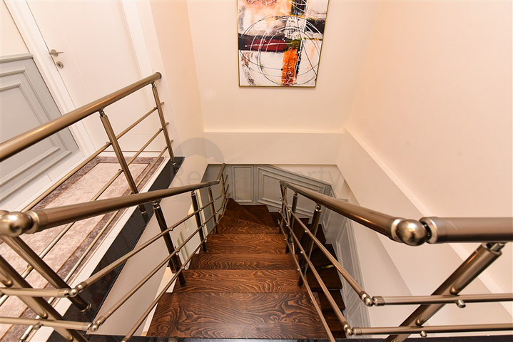 Möbliertes Penthouse im europäischen Bezirk Oba