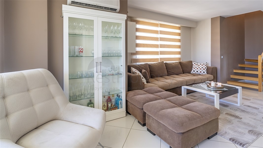 Wohnung 4+1 in der ersten Zeile mit der Möglichkeit der Staatsbürgerschaft 