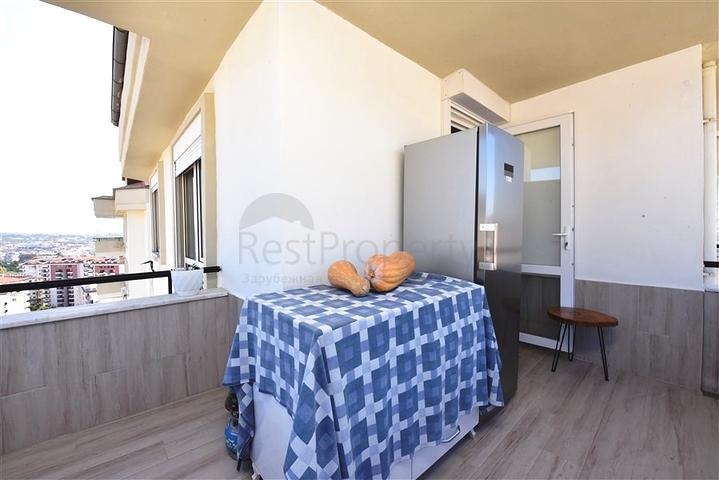 4+1 Penthouse mit offenem Blick auf das Meer und die Alanya-Festung