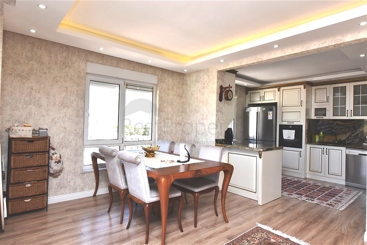 4+1 Penthouse mit offenem Blick auf das Meer und die Alanya-Festung