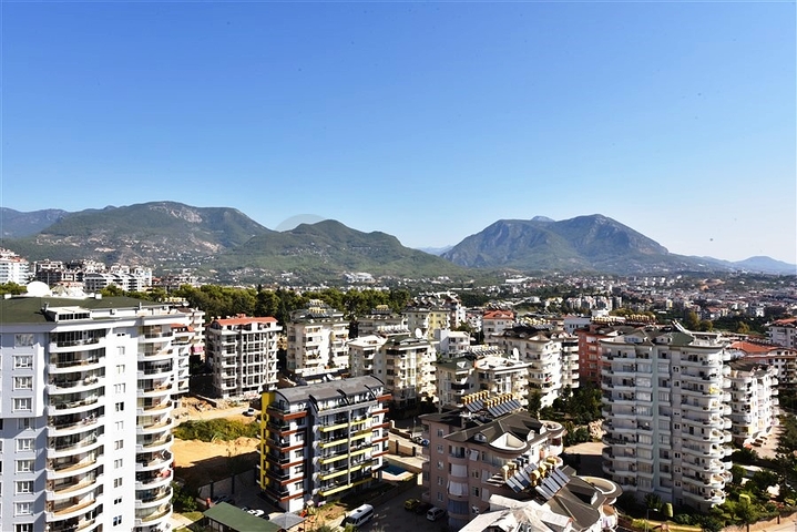 4+1 Penthouse mit offenem Blick auf das Meer und die Alanya-Festung