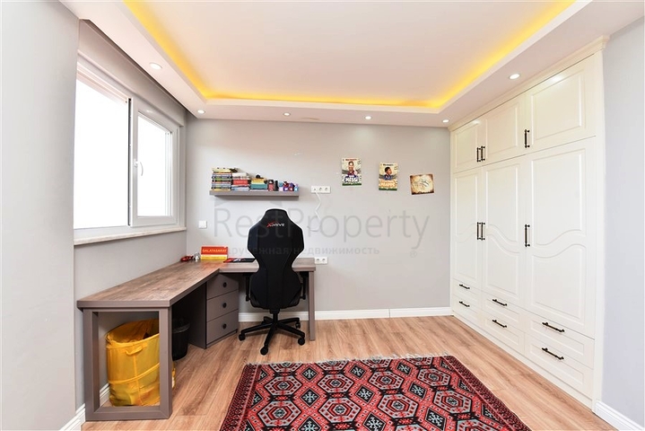 4+1 Penthouse mit offenem Blick auf das Meer und die Alanya-Festung