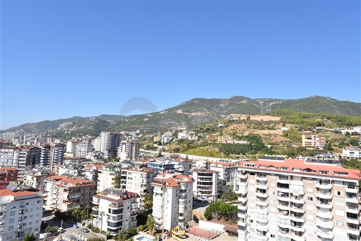 4+1 Penthouse mit offenem Blick auf das Meer und die Alanya-Festung