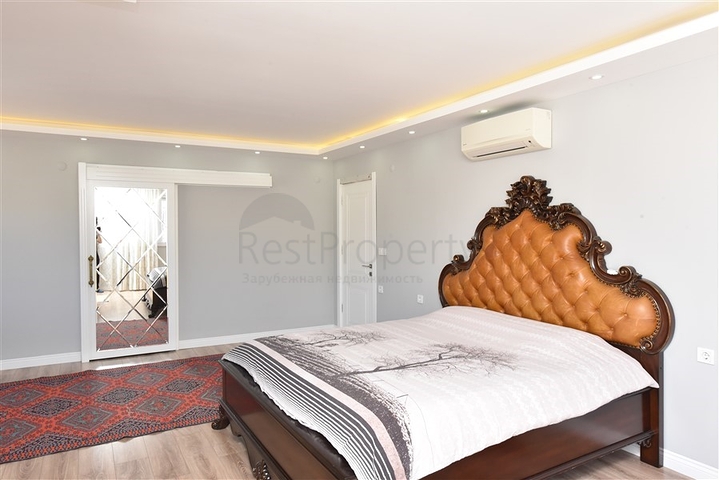 4+1 Penthouse mit offenem Blick auf das Meer und die Alanya-Festung