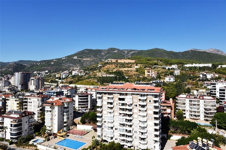 4+1 Penthouse mit offenem Blick auf das Meer und die Alanya-Festung
