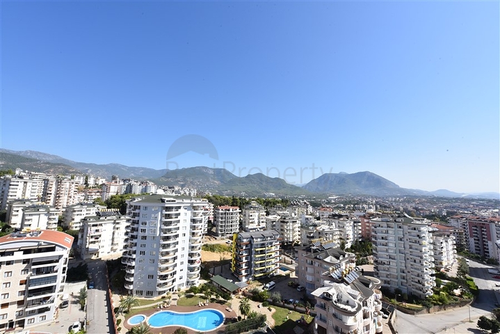 4+1 Penthouse mit offenem Blick auf das Meer und die Alanya-Festung