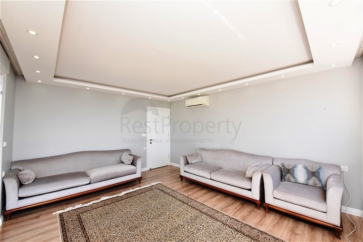 4+1 Penthouse mit offenem Blick auf das Meer und die Alanya-Festung