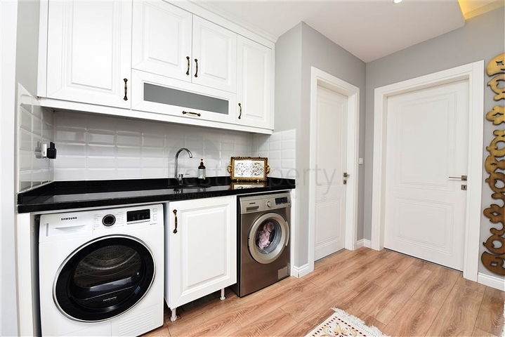 4+1 Penthouse mit offenem Blick auf das Meer und die Alanya-Festung