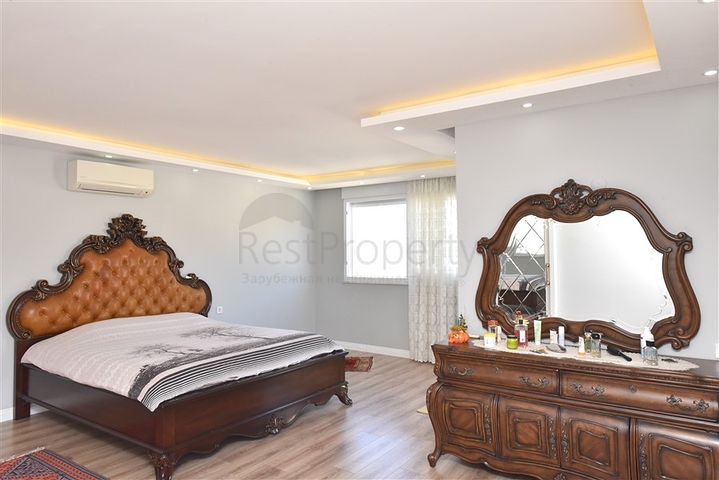 4+1 Penthouse mit offenem Blick auf das Meer und die Alanya-Festung