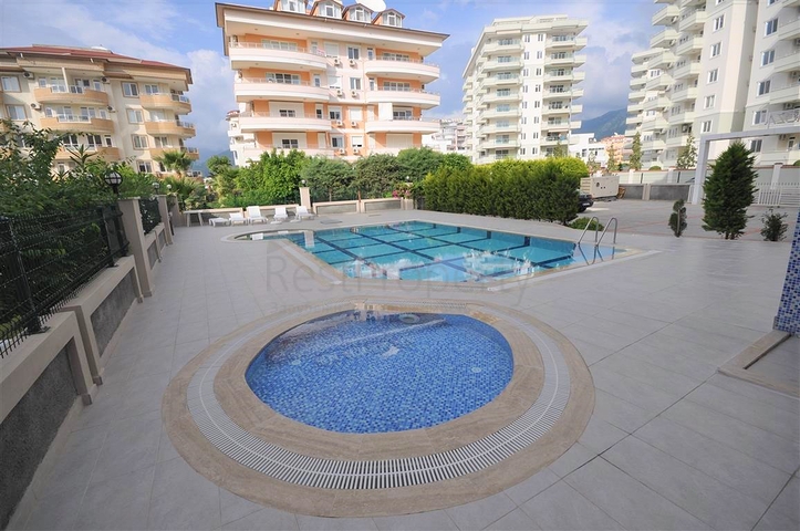 2+1 Penthouse mit Bergblick im Stadtteil Tosmur