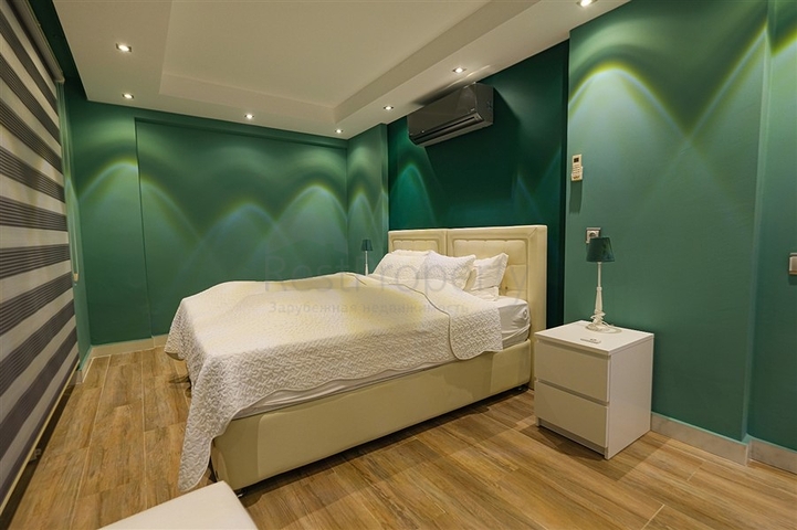 4+1 Villa mit atemberaubender Aussicht und Pool