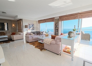 4+1 Villa mit atemberaubender Aussicht und Pool