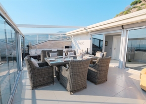 4+1 Villa mit atemberaubender Aussicht und Pool