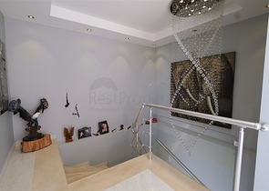 4+1 Villa mit atemberaubender Aussicht und Pool